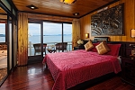 Double cabin on Victory Star Cruise Halong Bay - 32 cabins