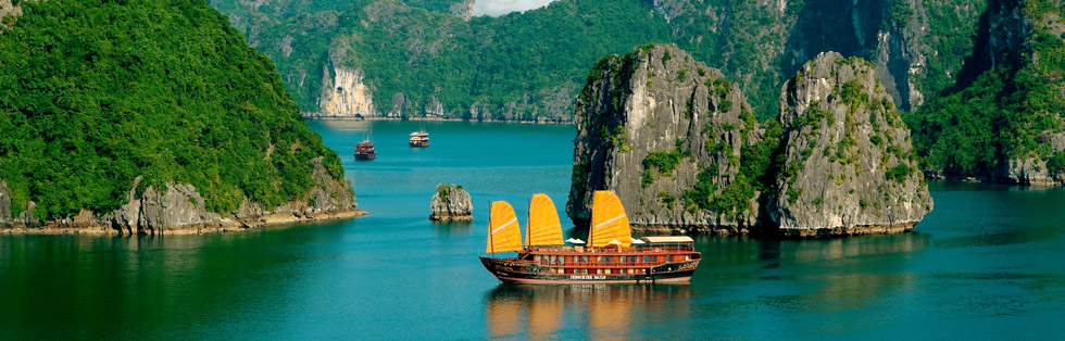 Discover Vietnam from Saigon to Hanoi 